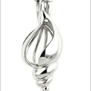 Conch Shell Pearl Cage